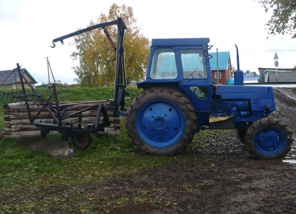 Права на трактор в Советском